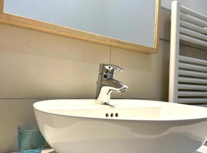 Segantini Trento, 2d 公寓 *